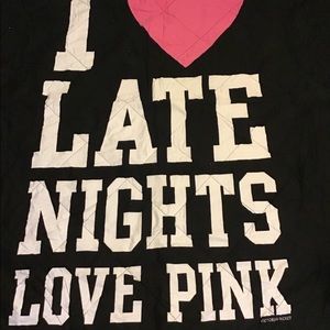 Victoria’s Secret quilt. Full/queen